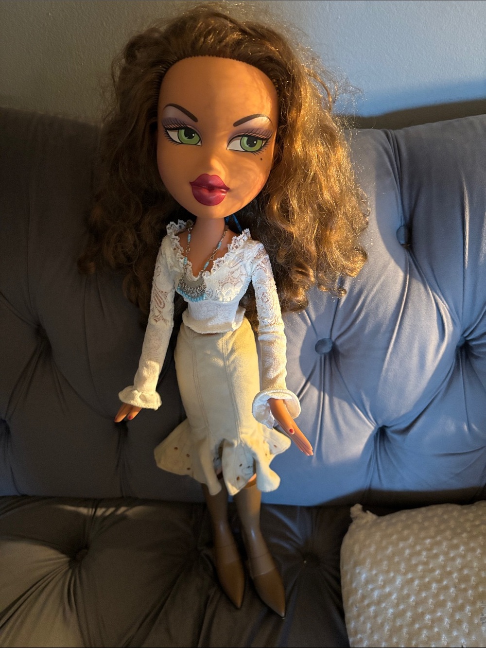 Vintage Rare 2003 Bratz Yasmin Doll(As Is missing, coat and hat)